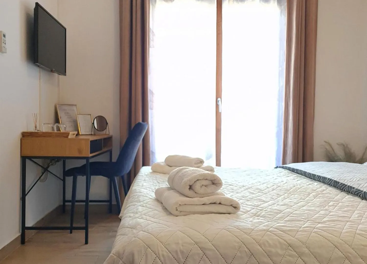 Apartments & Rooms Ivana