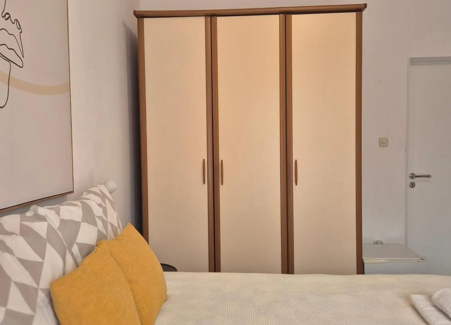 Apartments & Rooms Ivana Ровинь 0*,  Хорватия